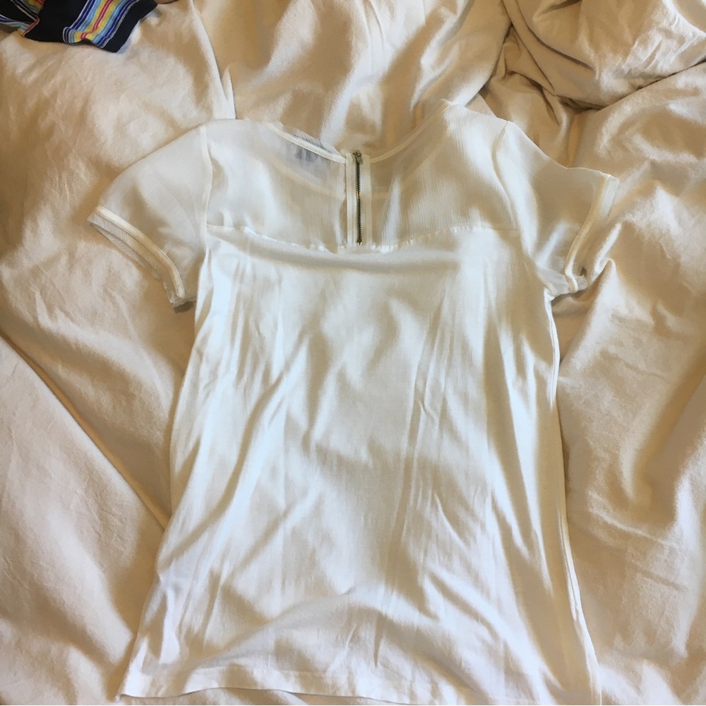 H&M dressy / casual white shirt sleeve top small